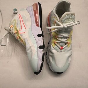 Nike Air Max 270 React Sneakers